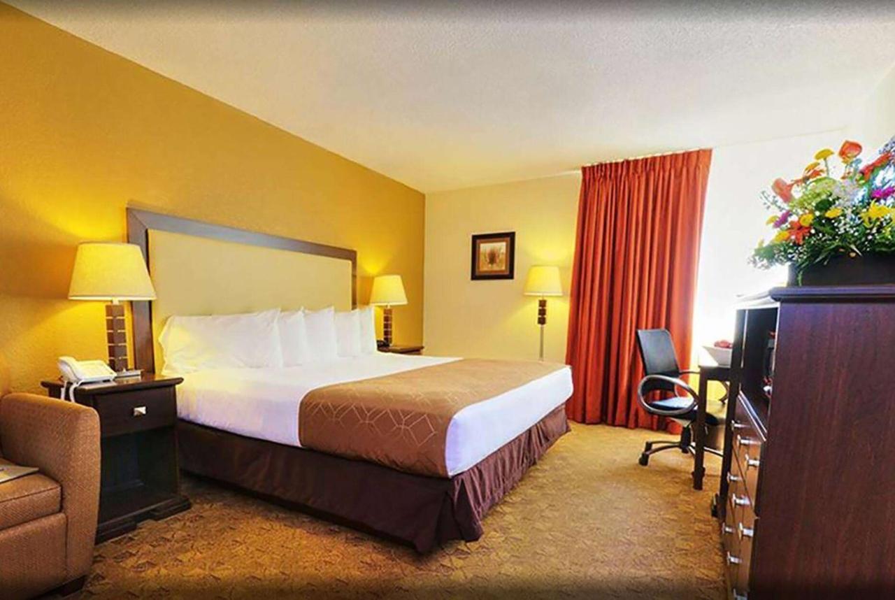 Village Inn Clemmons-Winston Salem, Trademark By Wyndham Exterior photo