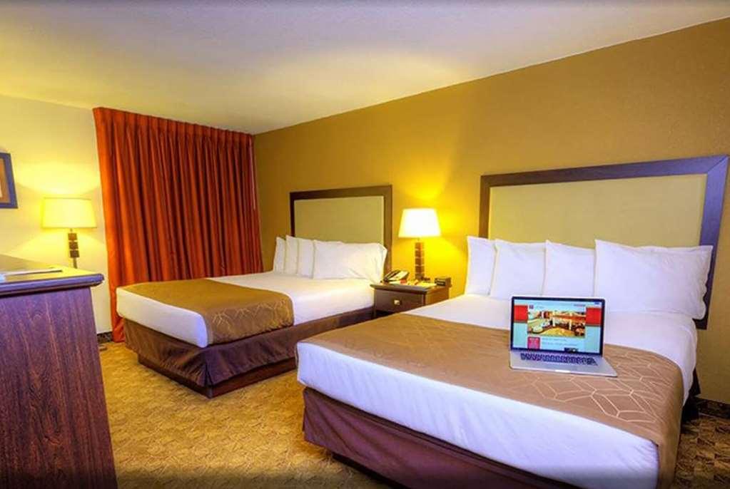 Village Inn Clemmons-Winston Salem, Trademark By Wyndham Room photo